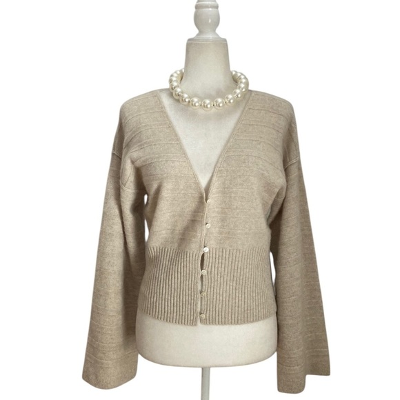 Club Monaco Cashmere Cardigan Sweater NWT Ribbed Bell Sleeves in Creamy Beige - Picture 5 of 11